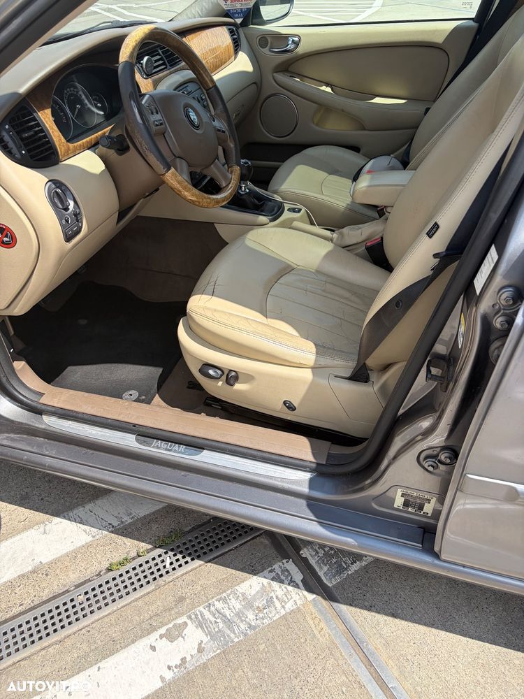Jaguar X-Type 2.0 TD Luxury - 8