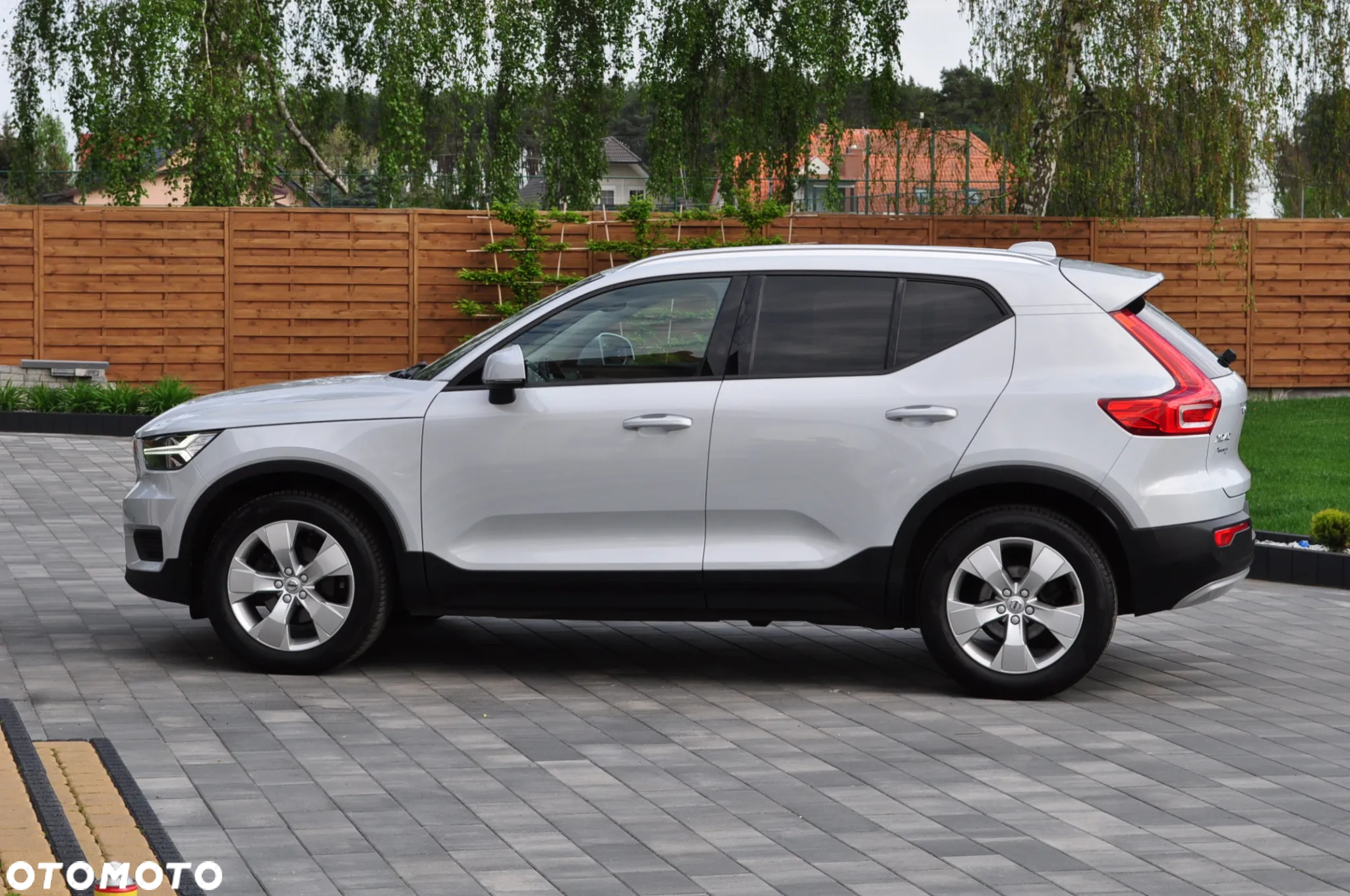 Volvo XC 40 D3 AWD Momentum Pro - 13