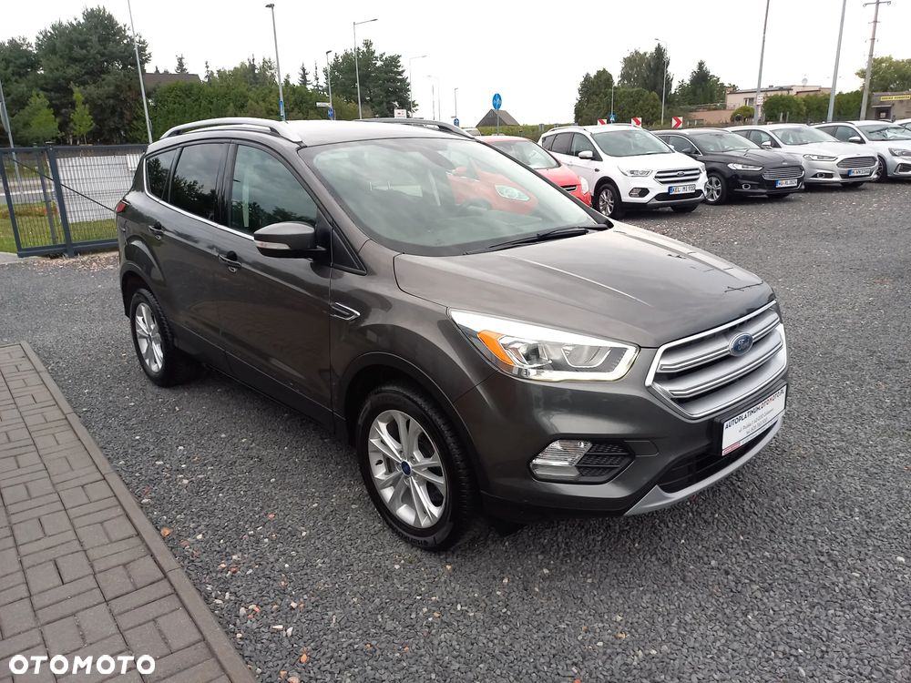 Ford Kuga 2.0 TDCi 2x4 Titanium - 9
