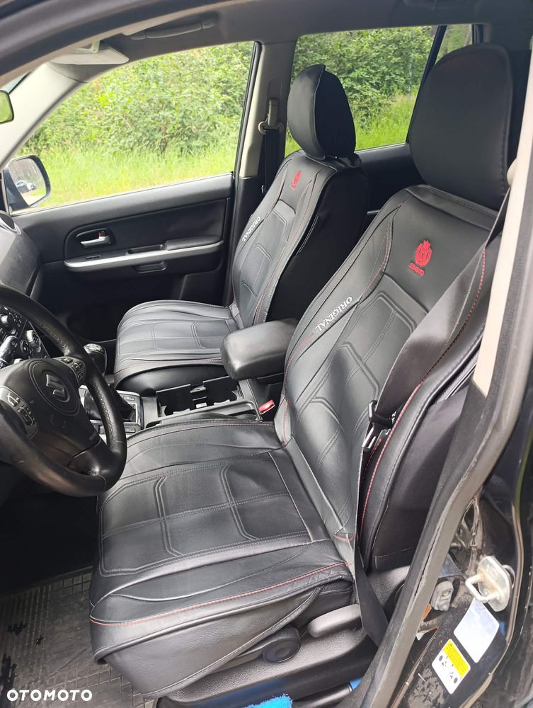 Suzuki Grand Vitara 2.0 - 8