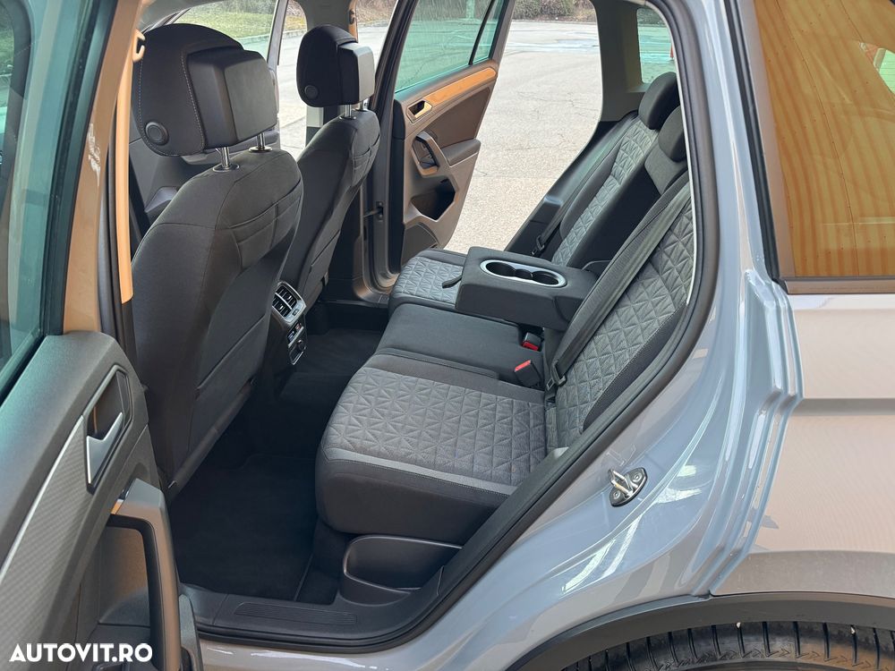 Volkswagen Tiguan 2.0 TDI SCR DSG R-Line - 26