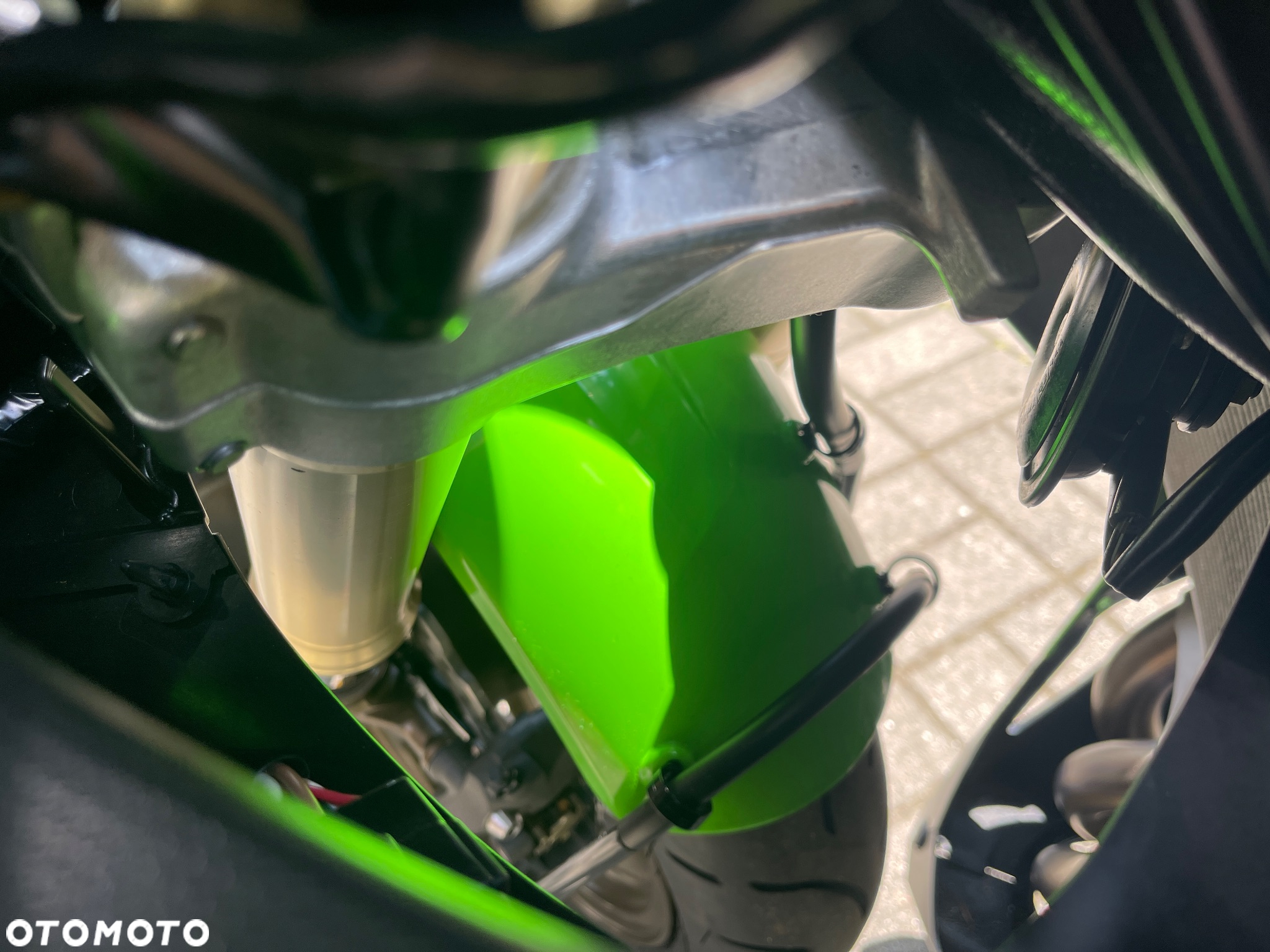 Kawasaki ZX - 24