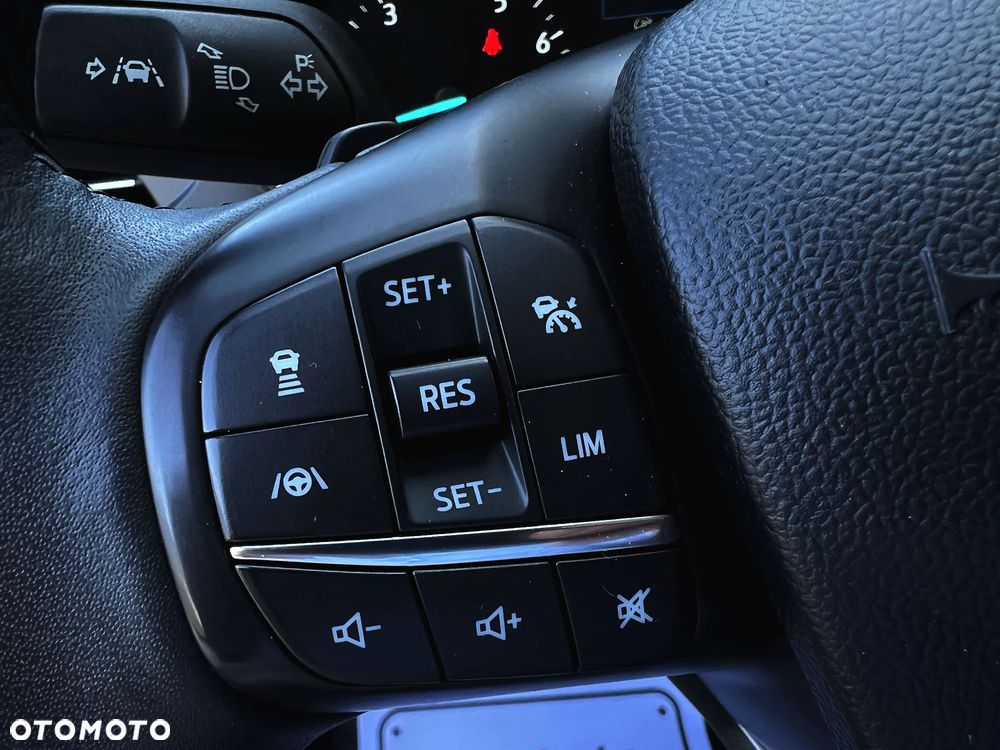 Ford Focus SW 1.5 EcoBoost S&S ACTIVE - 24