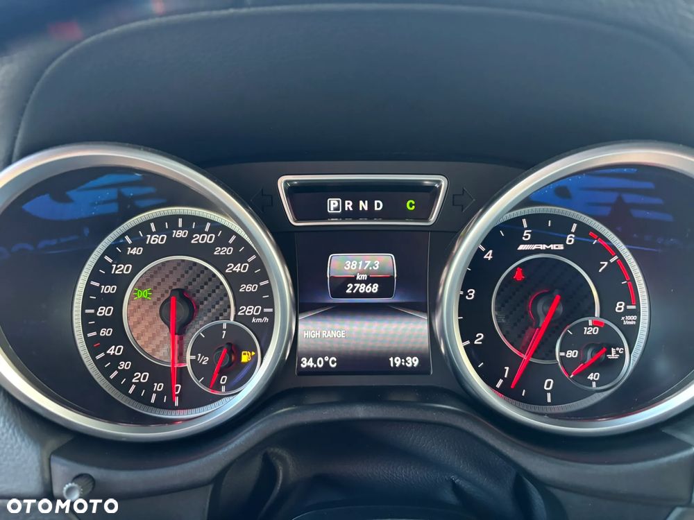 Mercedes-Benz Klasa G AMG 63 AMG SPEEDSHIFT 7G-TRONIC - 27