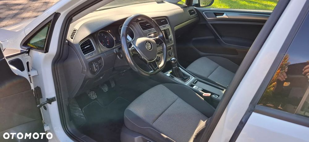 Volkswagen Golf - 7