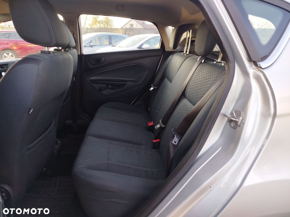 Ford Fiesta - 8