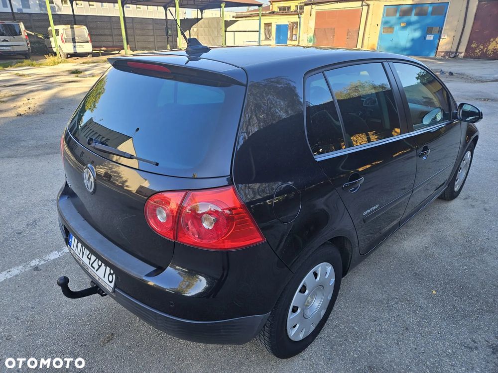 Volkswagen Golf - 5