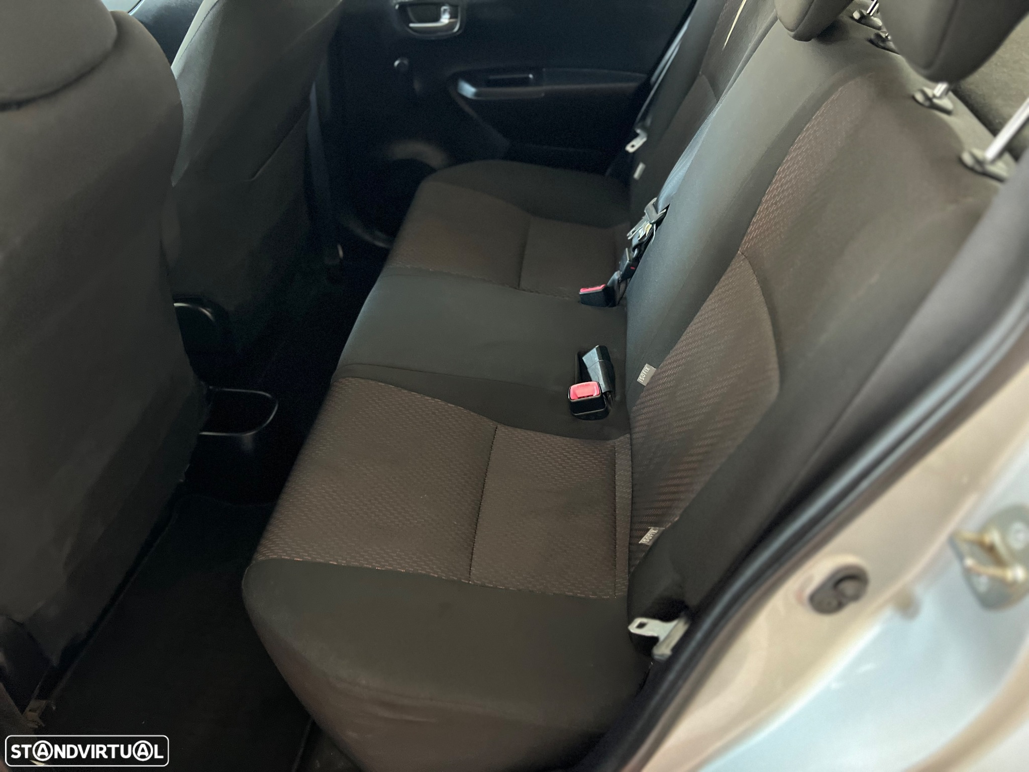 Toyota Yaris 1.4 D-4D Comfort - 21