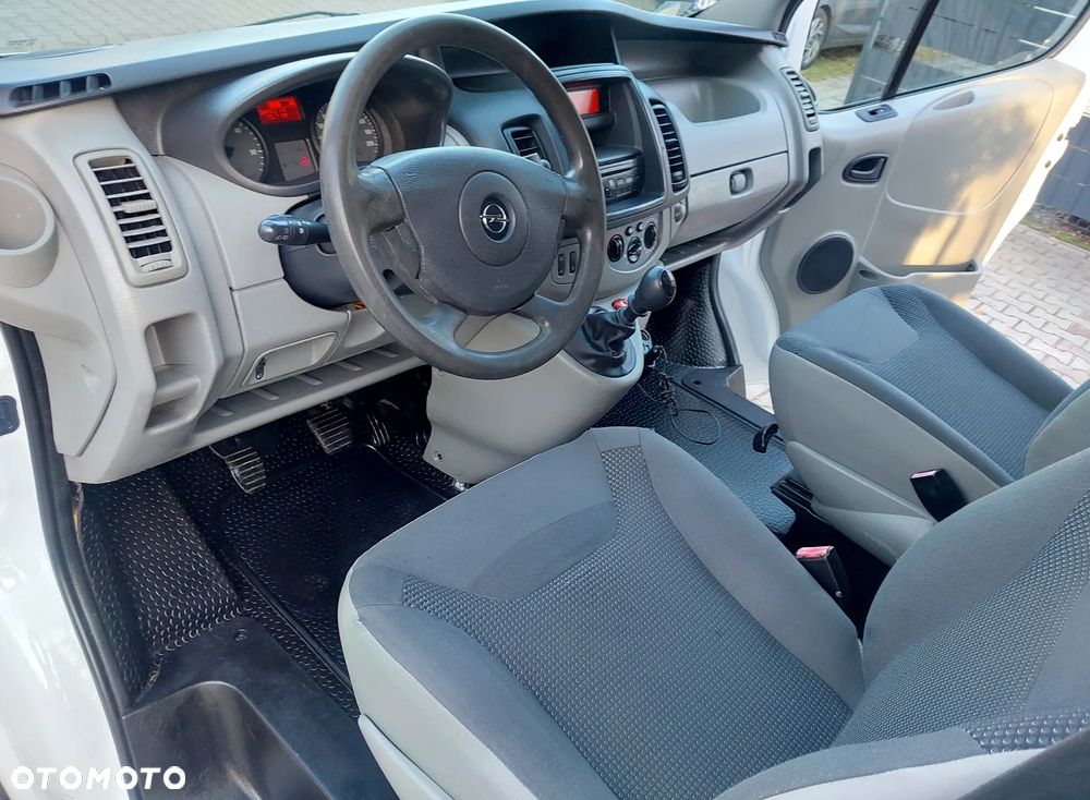 Opel VIVARO LONG - 9