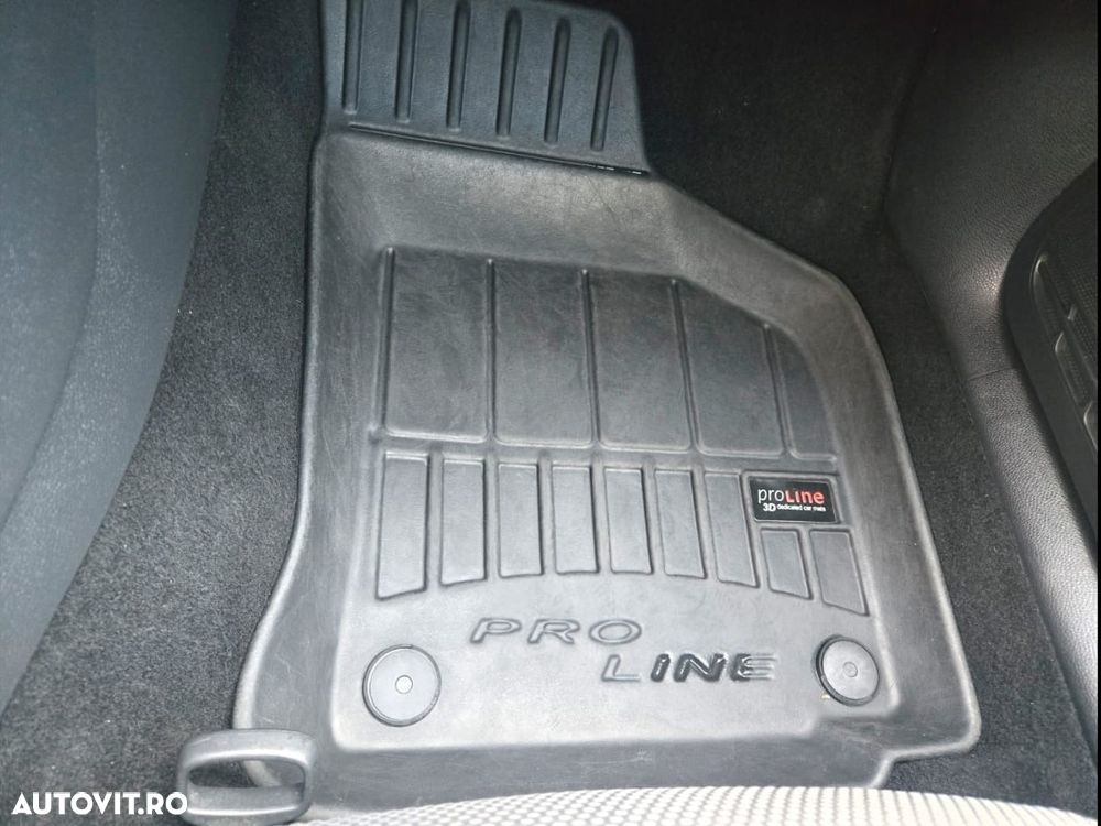 Volkswagen Golf - 14