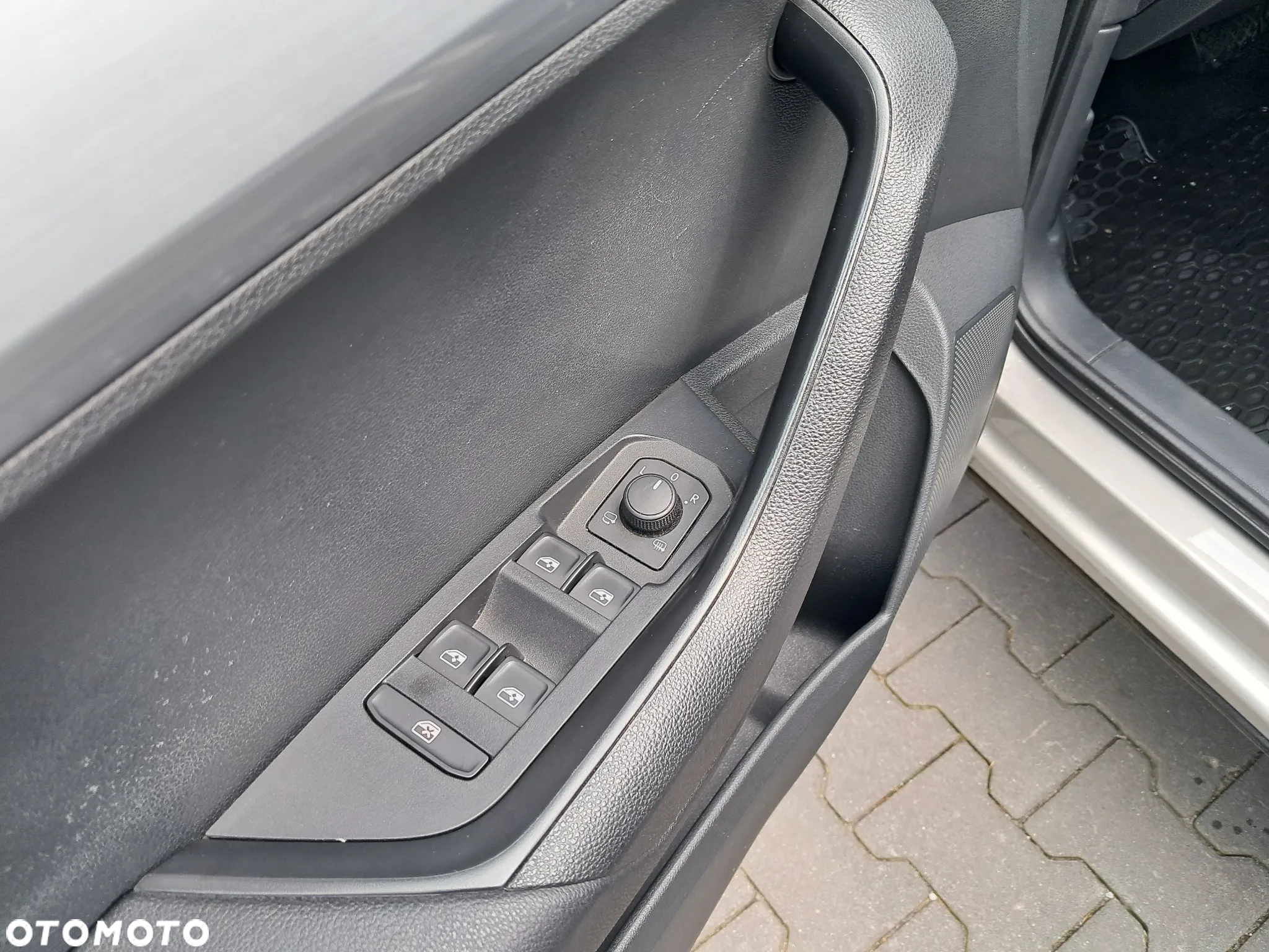 Skoda Karoq 1.5 TSI ACT 4x2 Ambition DSG - 16