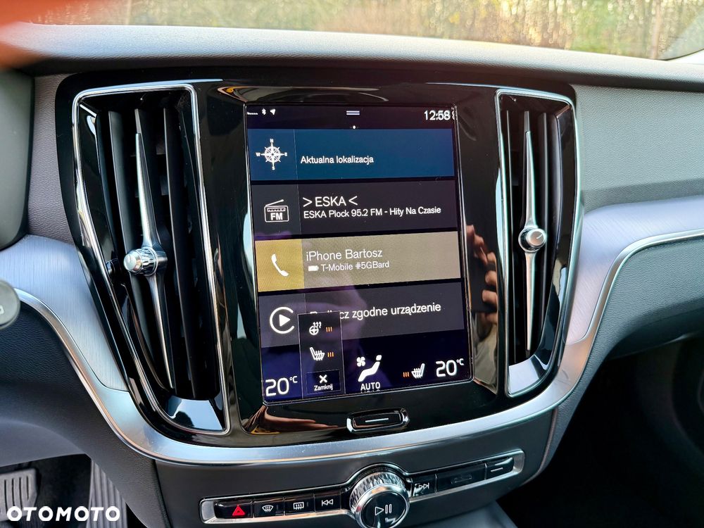 Volvo V60 B4 D Geartronic Momentum - 17