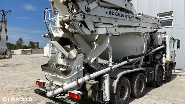 Iveco ASTRA - 7