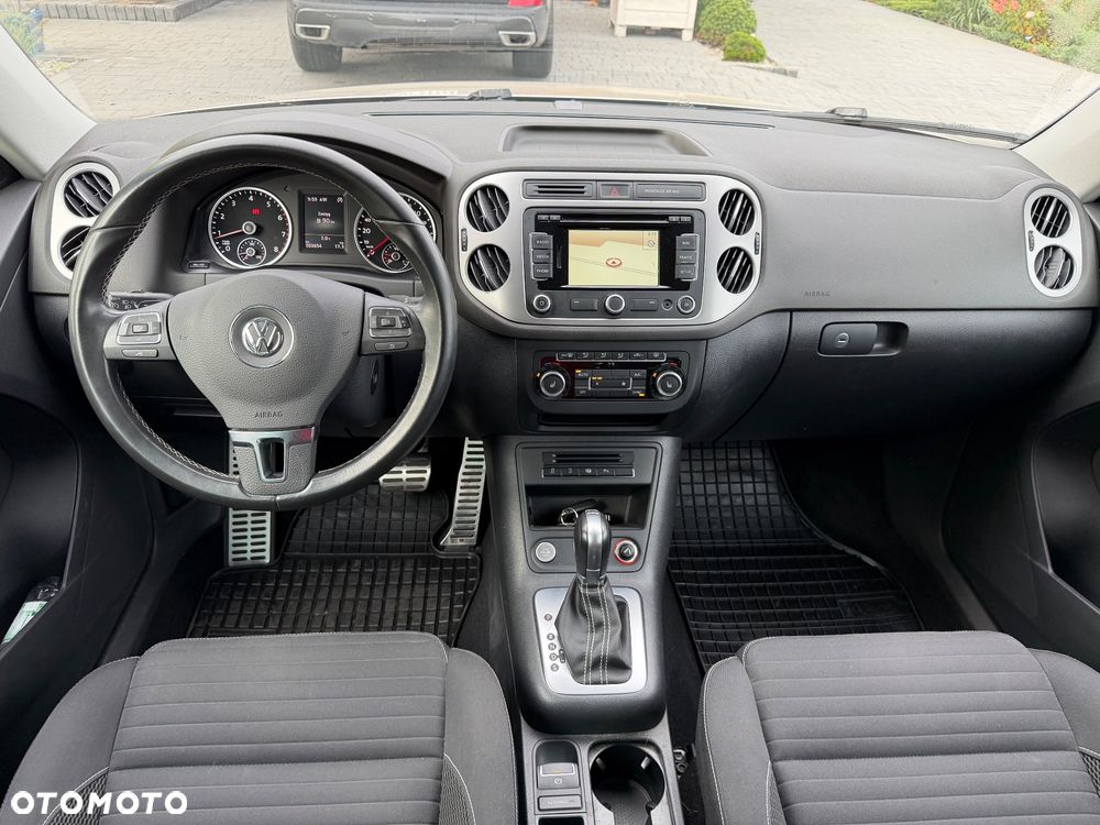 Volkswagen Tiguan - 19