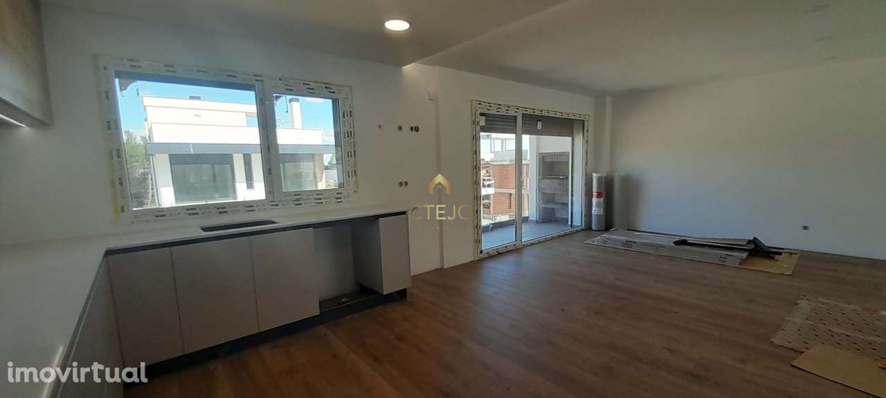 EXCELENTE MORADIA  T4 EM  VIALONGA - NOVA CONSTRUÇÃO - Grande imagem: 5/42