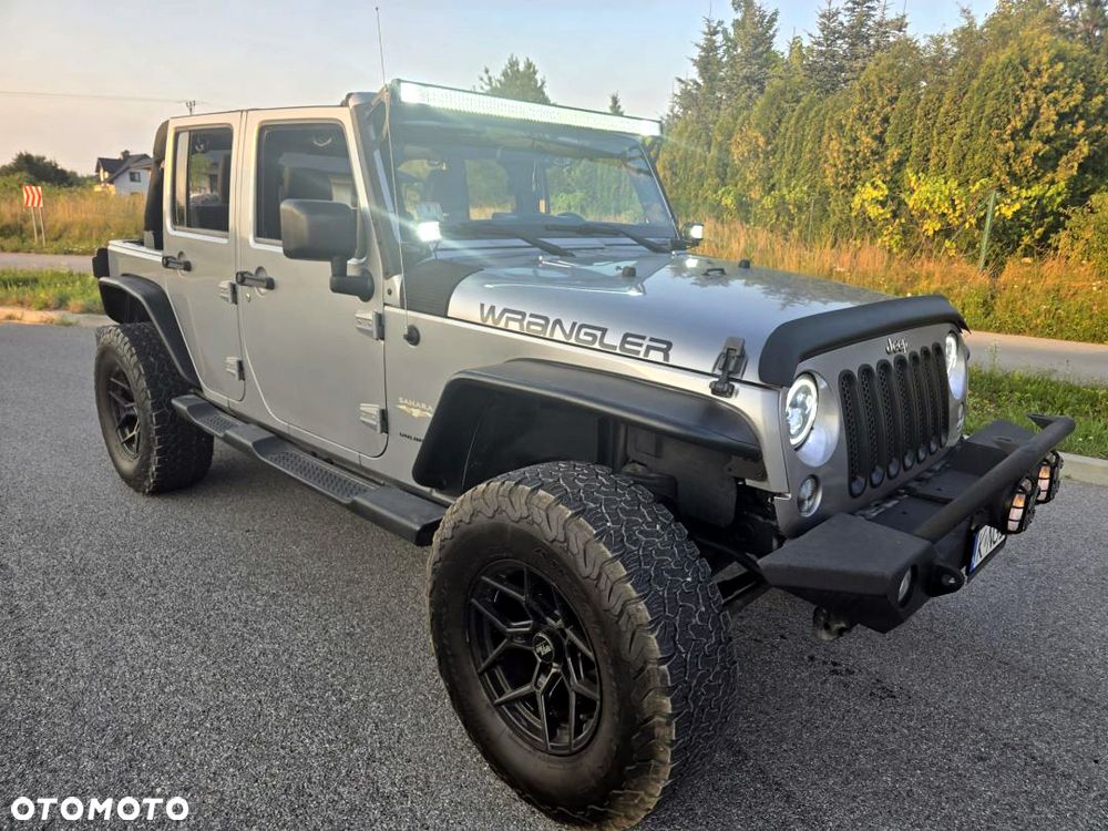 Jeep Wrangler 3.6 Unlim Sahara - 22