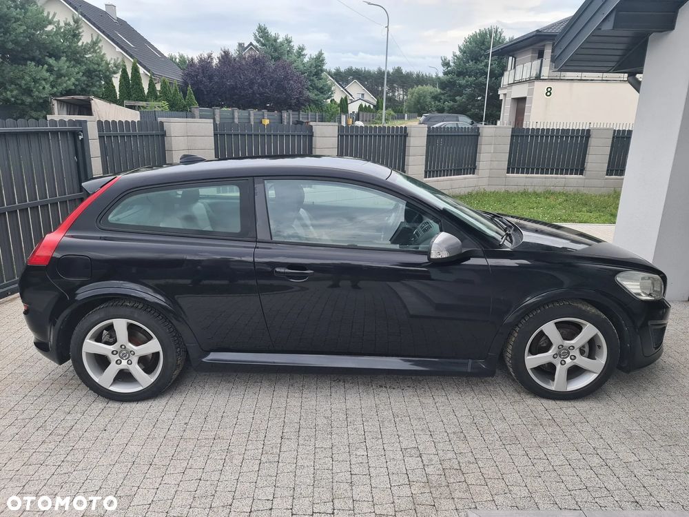 Volvo C30 D2 R-Design - 4