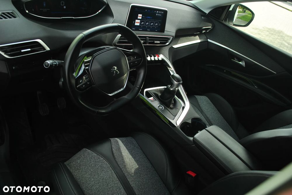 Peugeot 5008 BlueHDi 130 Allure - 11