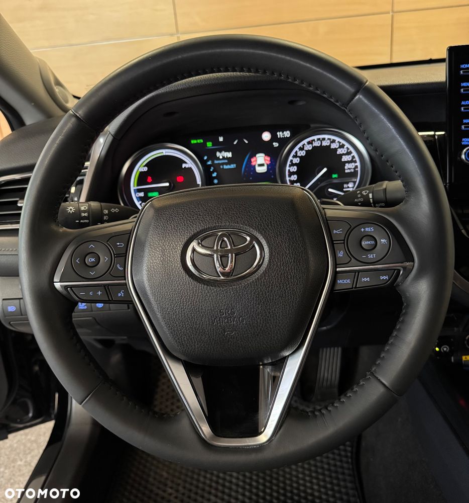 Toyota Camry 2.5 Hybrid Executive CVT - 10