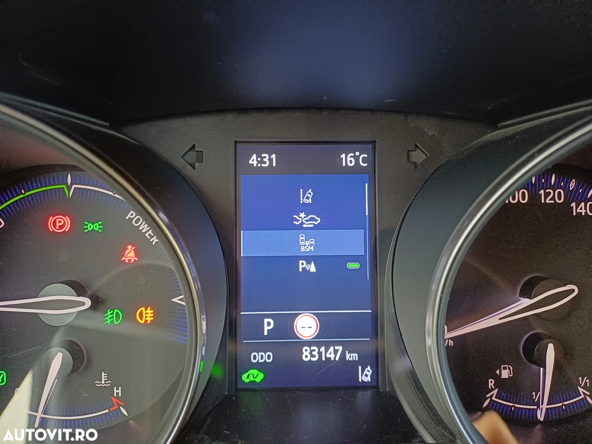 Toyota C-HR 2.0 HSD 184 CP 4x2 CVT Classy Bi-Tone - 18
