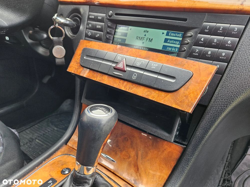 Mercedes-Benz Klasa E 220 CDI Automatik Elegance - 16