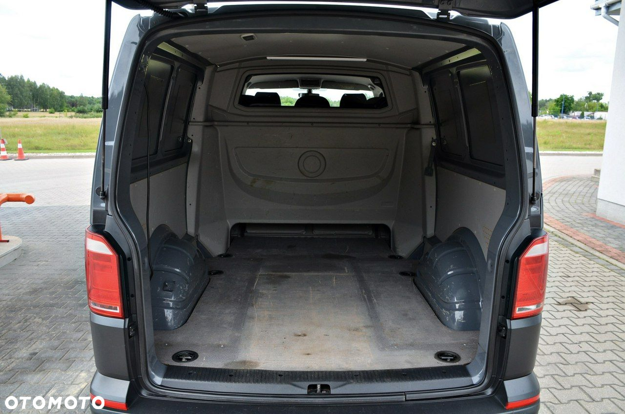 Volkswagen Transporter - 14