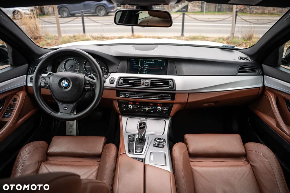 BMW Seria 5 - 34