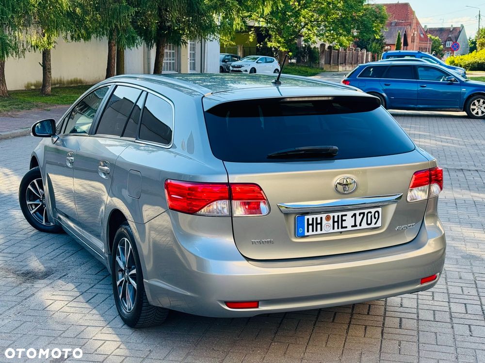 Toyota Avensis 1.8 Premium MS - 5