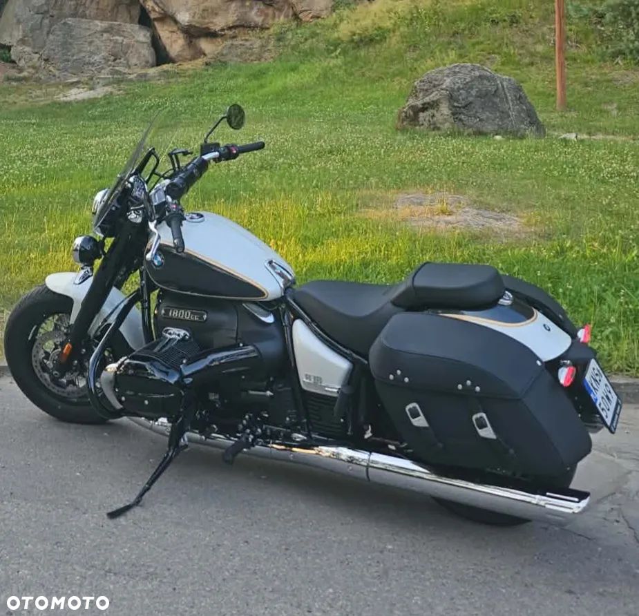 BMW R - 1