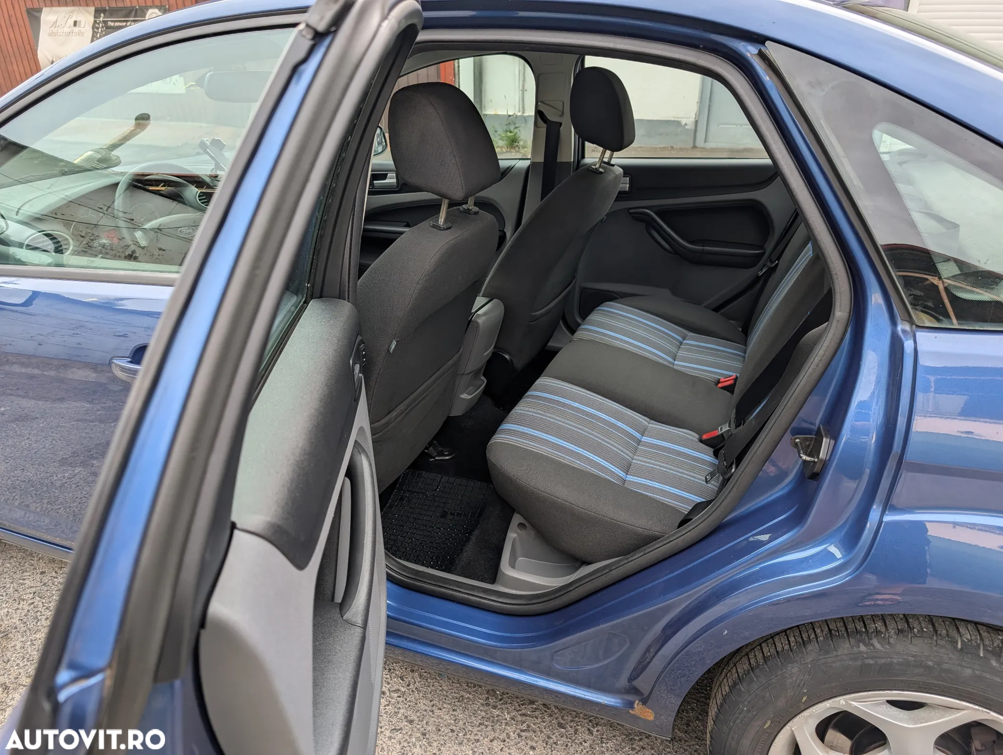 Ford Focus 1.6 Ti-VCT Titanium - 16