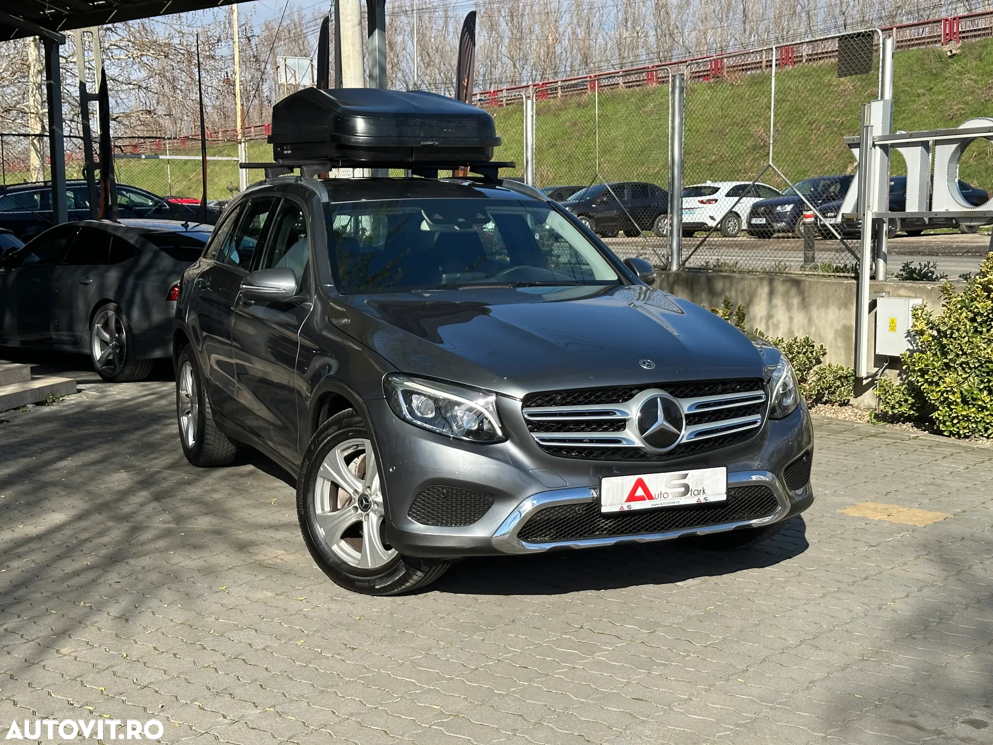 Mercedes-Benz GLC 220 d 4Matic 9G-TRONIC - 3