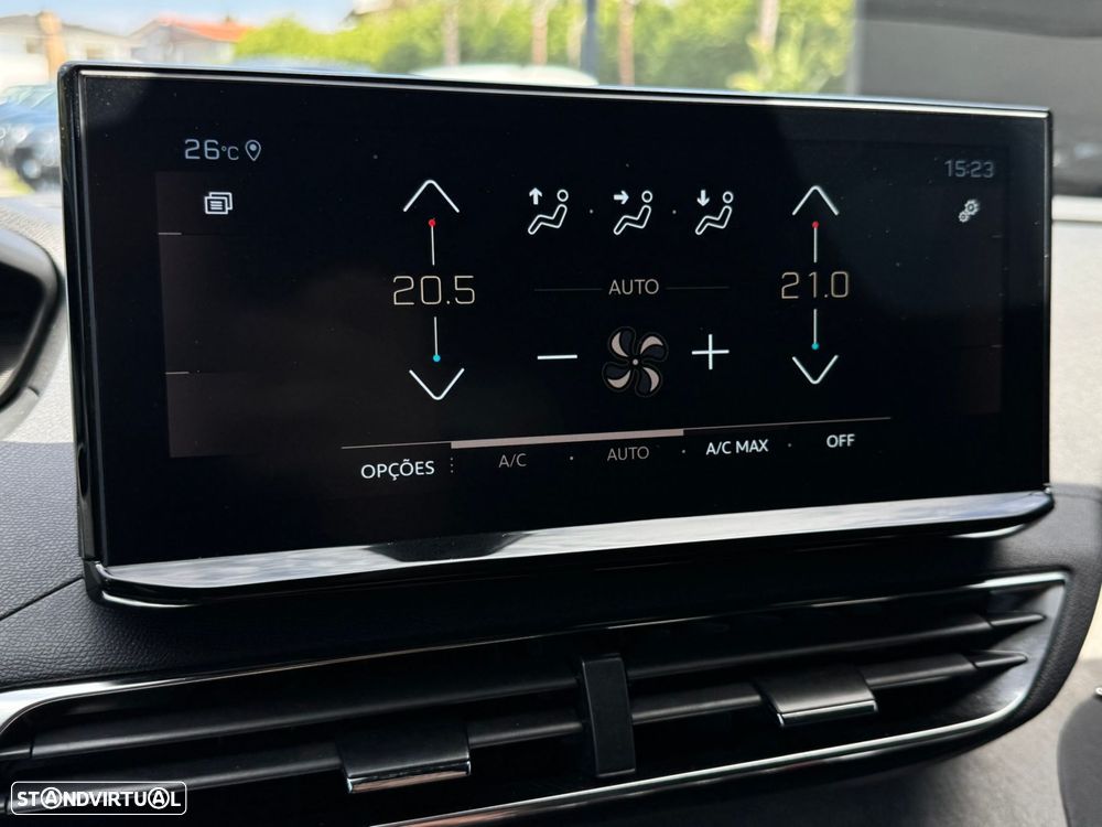 Peugeot 5008 1.5 BlueHDi GT EAT8 - 47