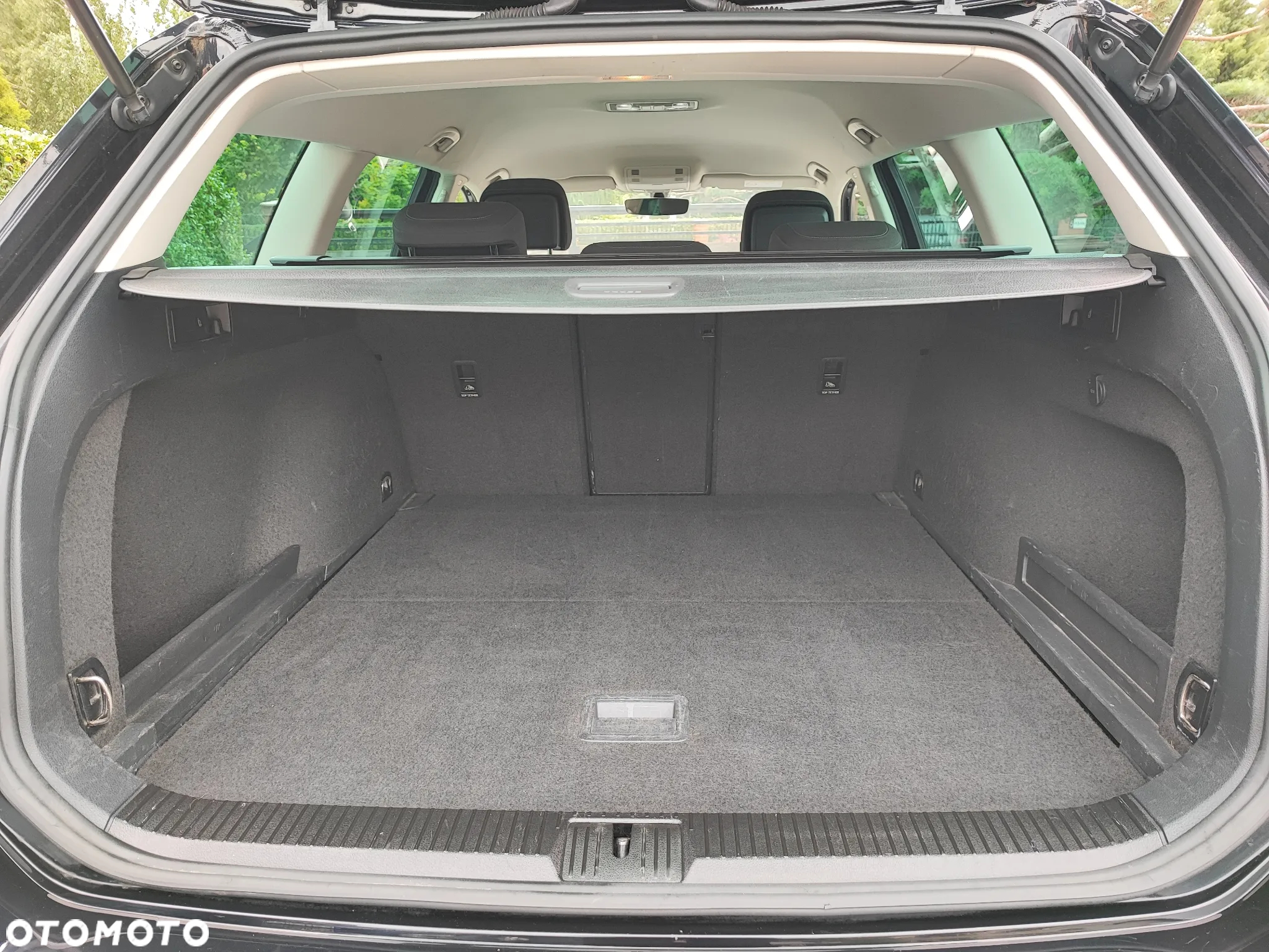 Volkswagen Passat Variant 1.6 TDI (BlueMotion Technology) DSG Comfortline - 15