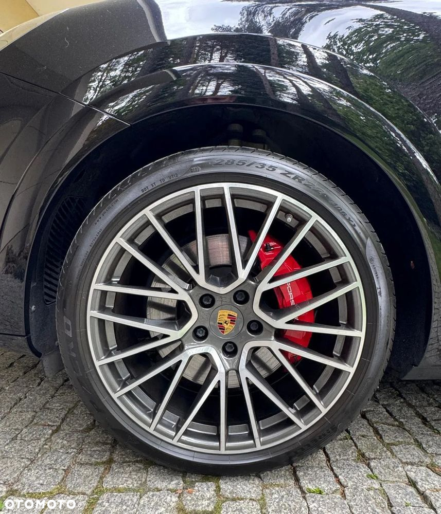 Porsche Cayenne Coupe GTS - 16