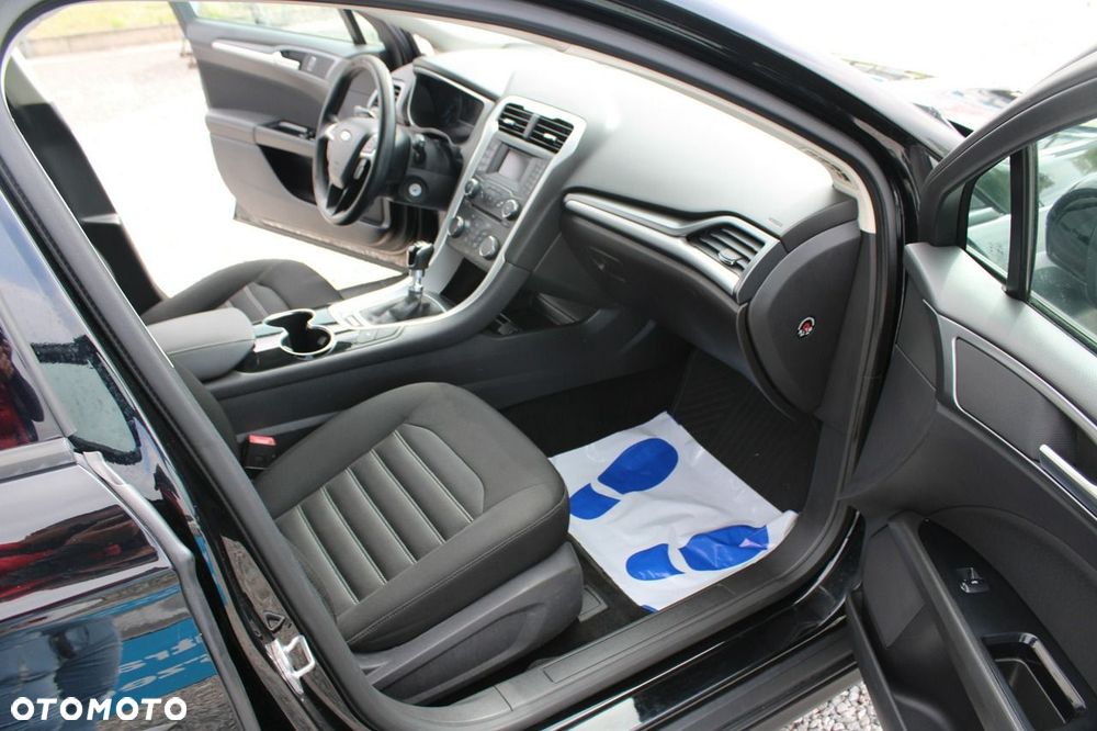 Ford Mondeo - 22