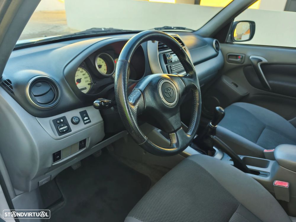 Toyota RAV4 2.0 Pack 2 - 21
