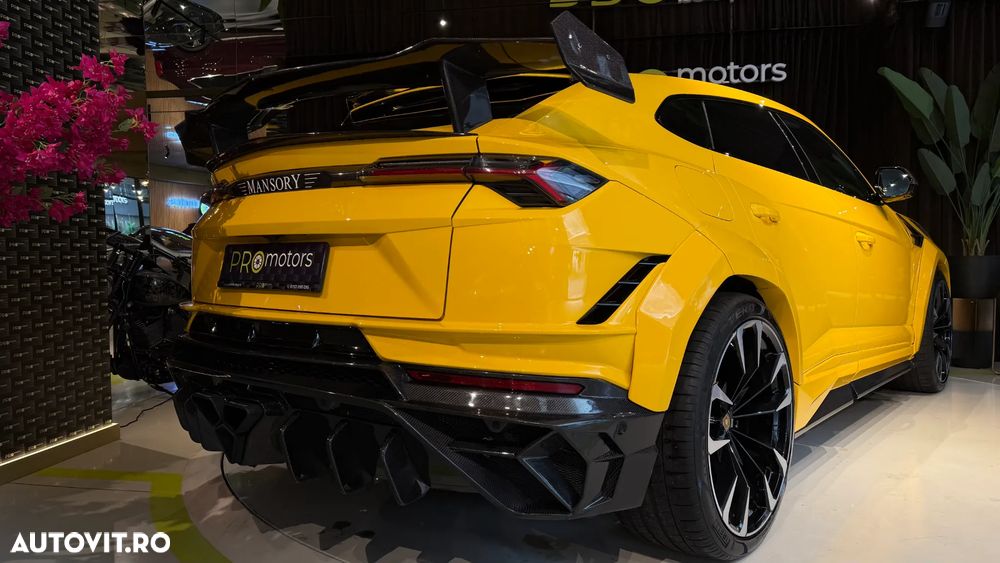 Lamborghini URUS - 9
