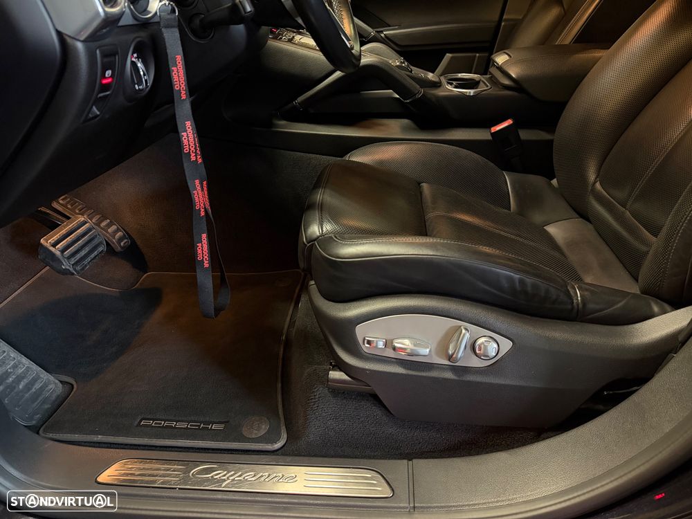 Porsche Cayenne 3.0 V6 - 8