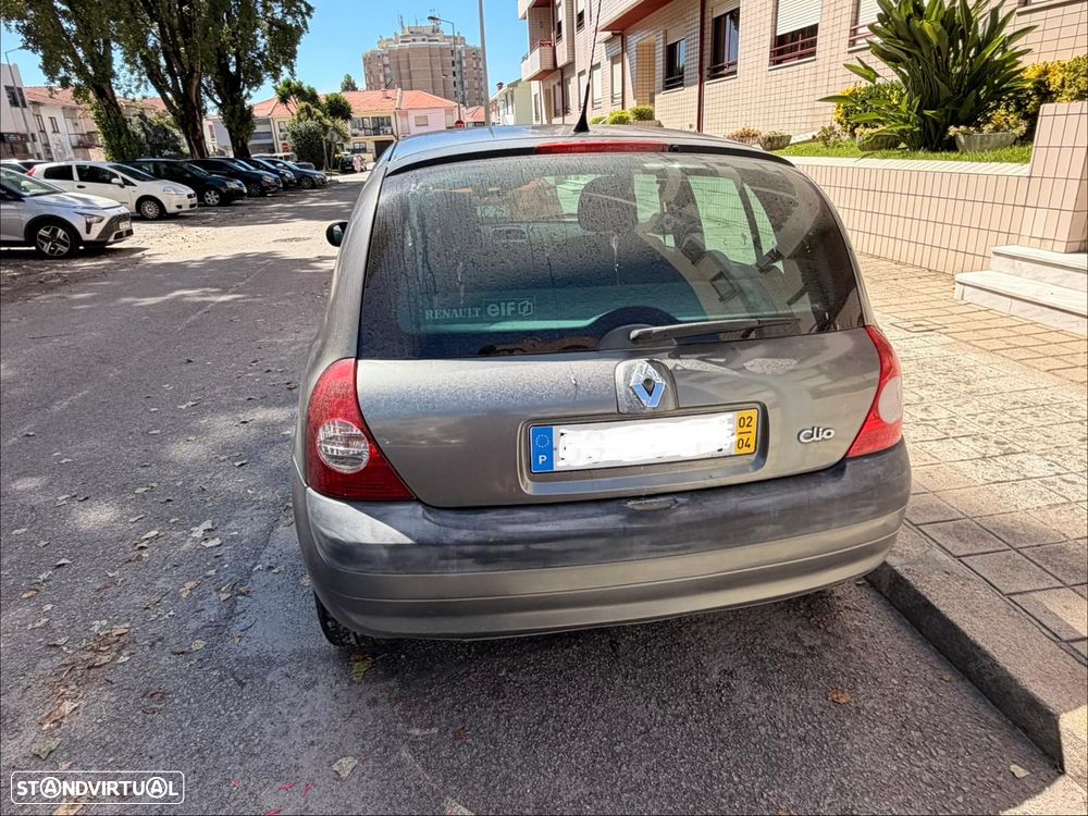Renault Clio 1.2 16V Confort Authentique - 4