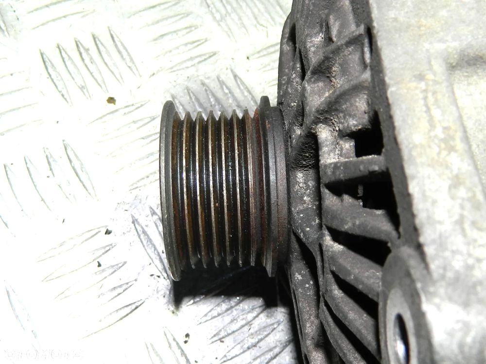 Grand Scenic II Scenic II Megane II Laguna II alternator 1.9 dCi 2.0 16V - 3