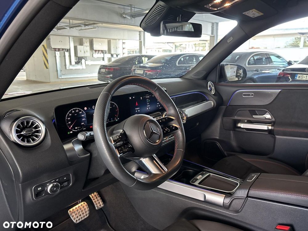 Mercedes-Benz GLB - 14