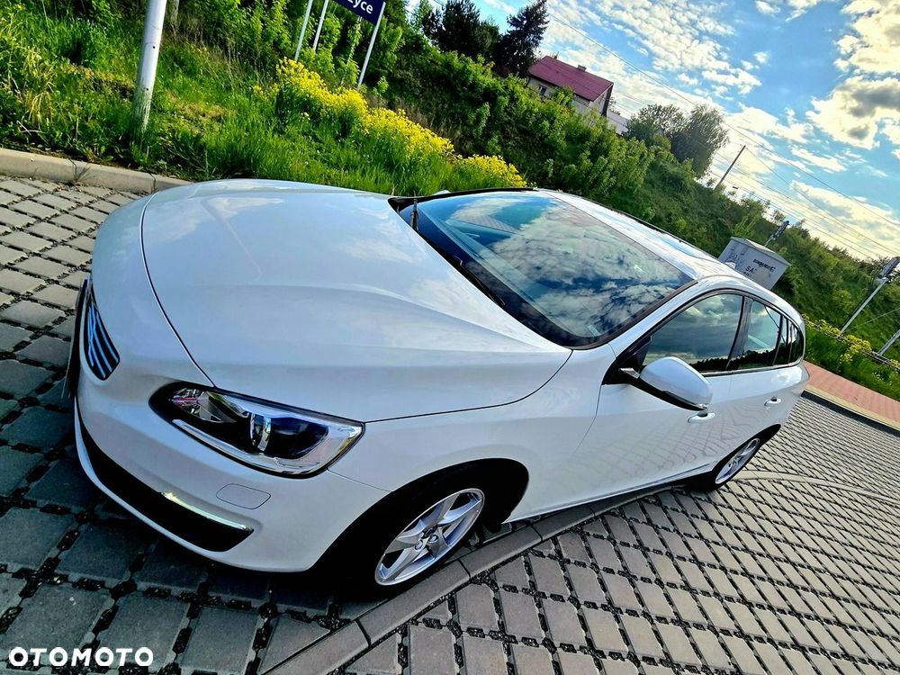 Volvo V60 D2 Geartronic Summum - 14