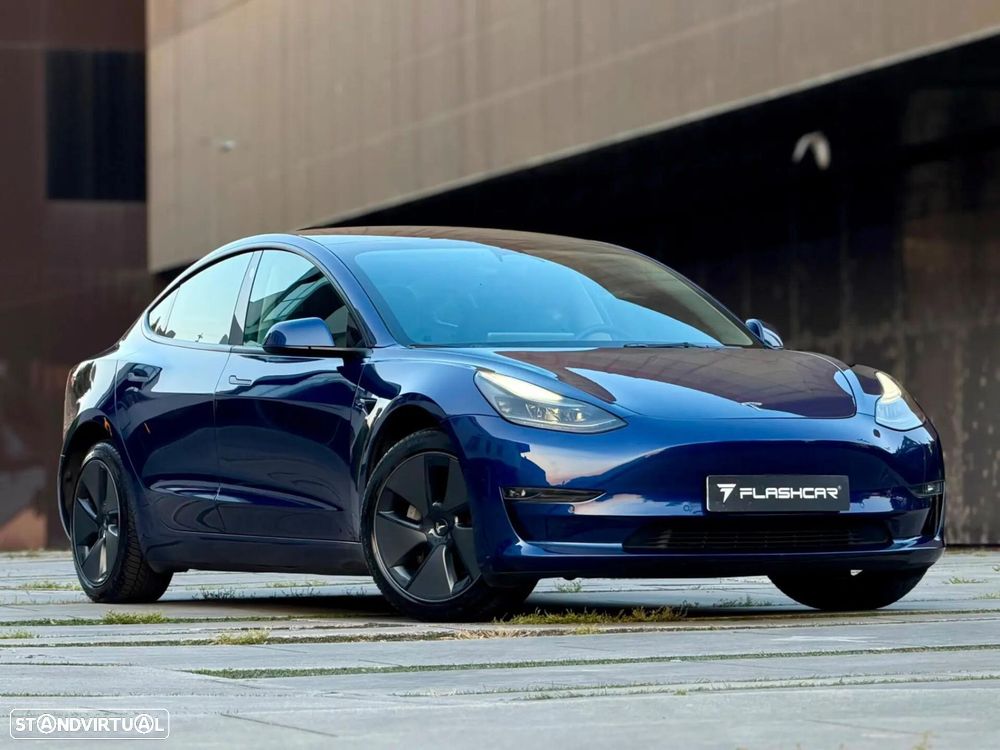 Tesla Model 3 - 40