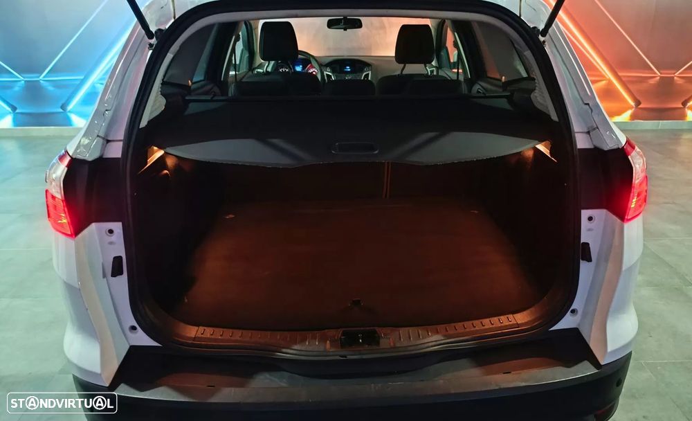 Ford Focus 1.0 EcoBoost Business - 13