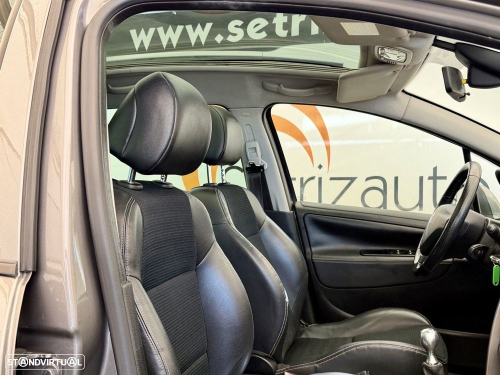 Peugeot 207 SW 1.6 HDi Outdoor - 11
