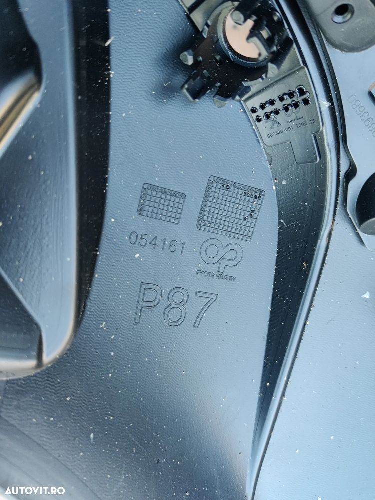 Bara spate NOUA cu gauri de senzori Peugeot 5008 II 1636404280 - 11