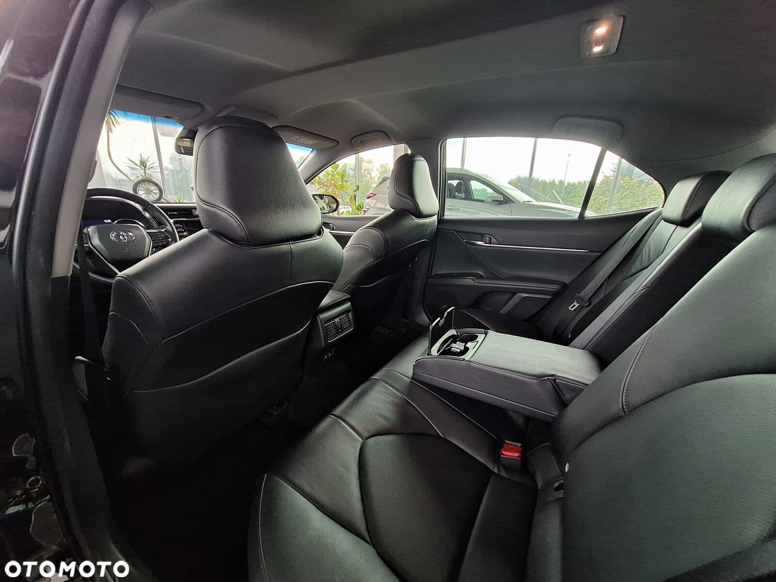 Toyota Camry 2.5 Hybrid Executive CVT - 20