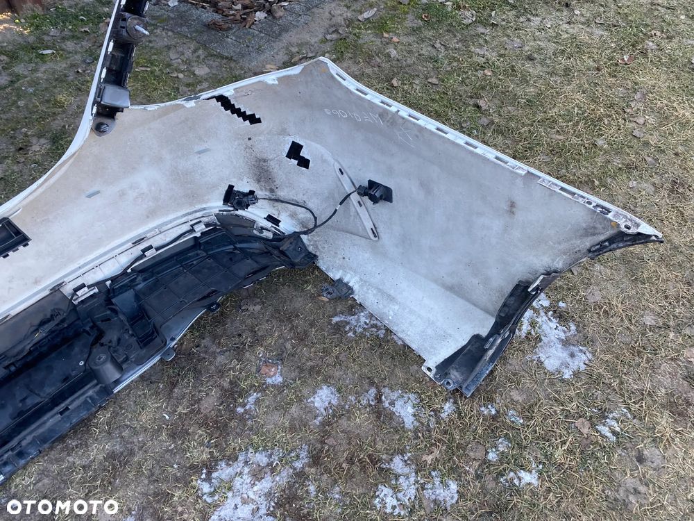 MERCEDES 205 amg kpl.zderzak z czujnikami kolor 149 - 9