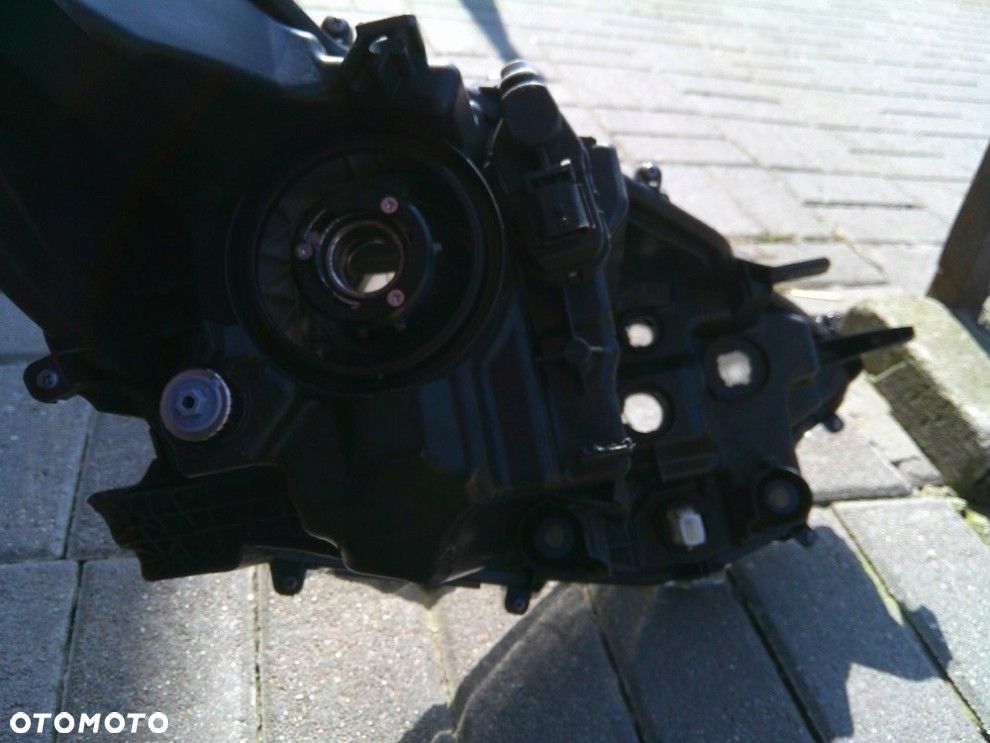 TOYOTA YARIS IV 4 19- LEWA PRZEDNIA LAMPA SOCZEWKA KOITO K0-6 EU ORYGINAŁ - 12
