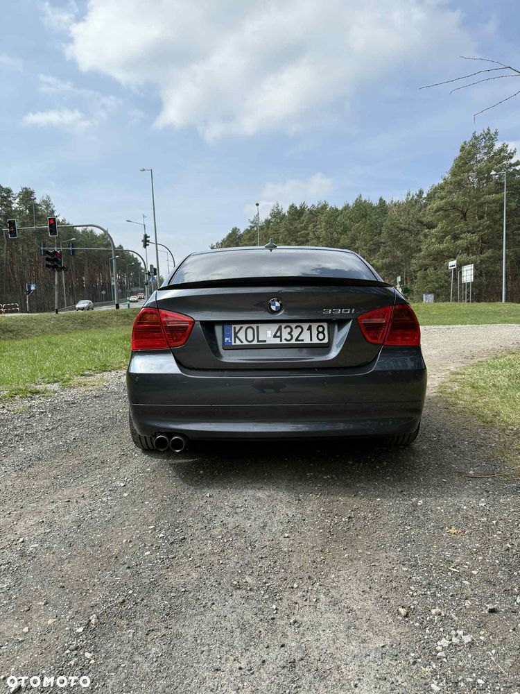 BMW Seria 3 330i - 7